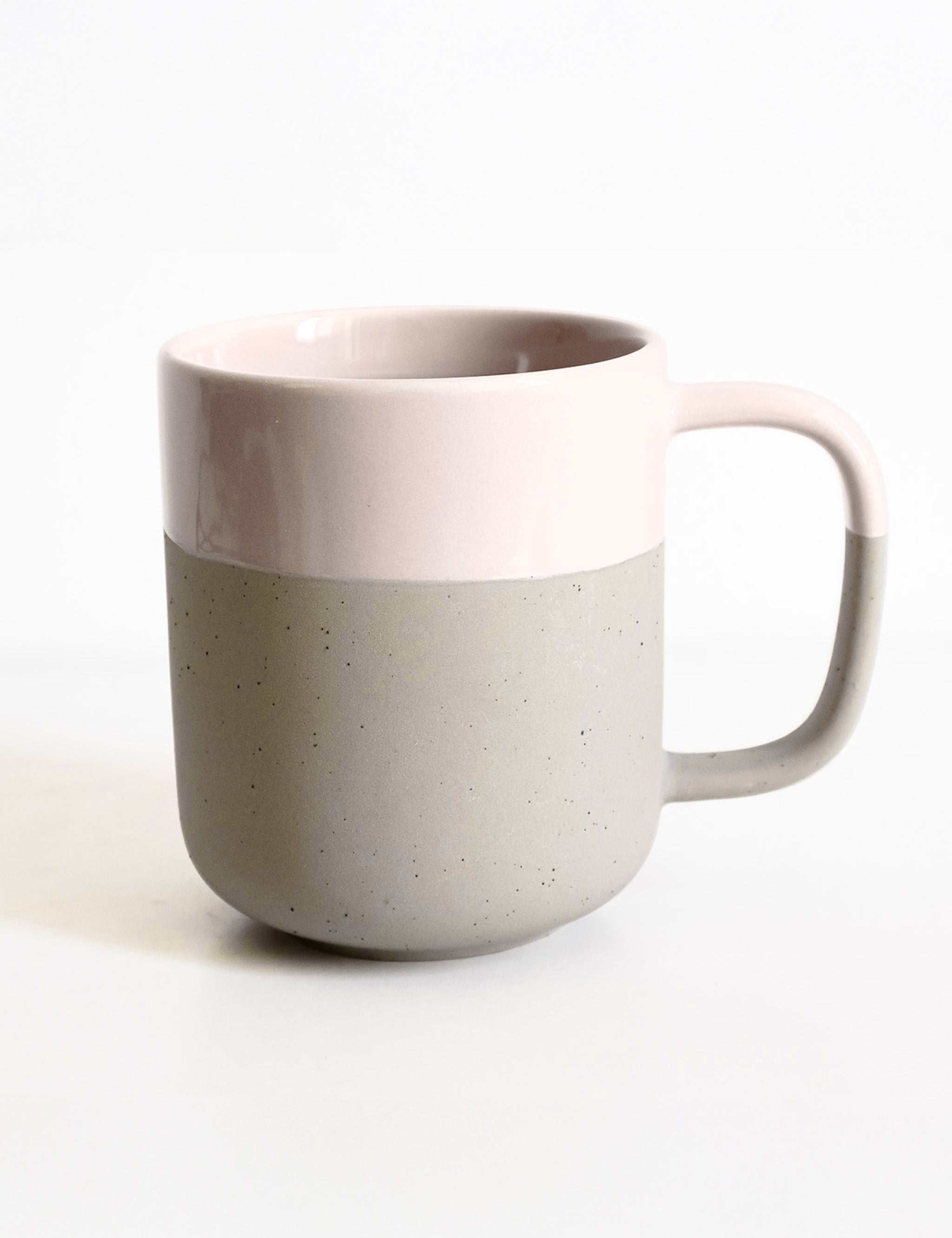 Nova Mei Becher aus recycelter Keramik in soft beige