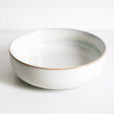 Bowl aus recycelter Keramik in hellgrau
